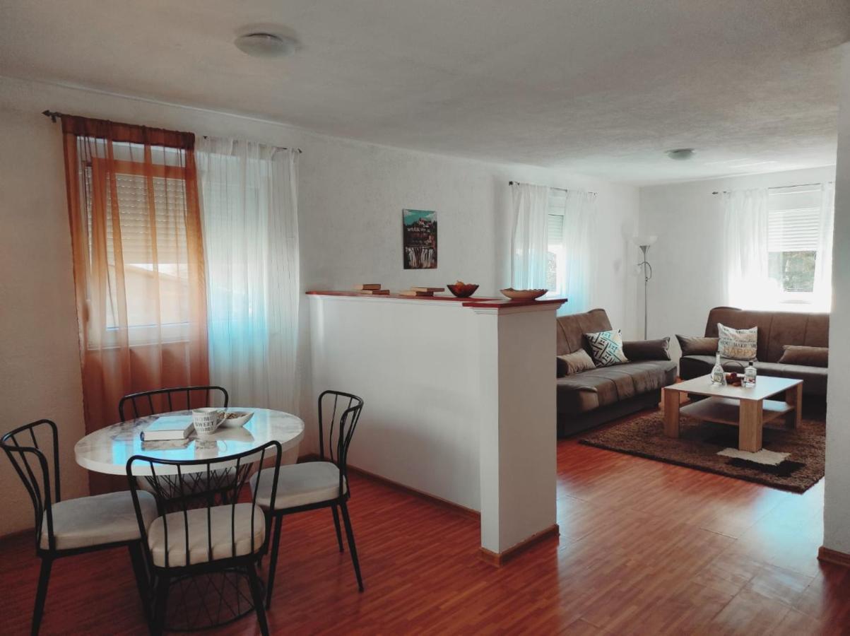 Apartman "Like At Home" Яйце Экстерьер фото