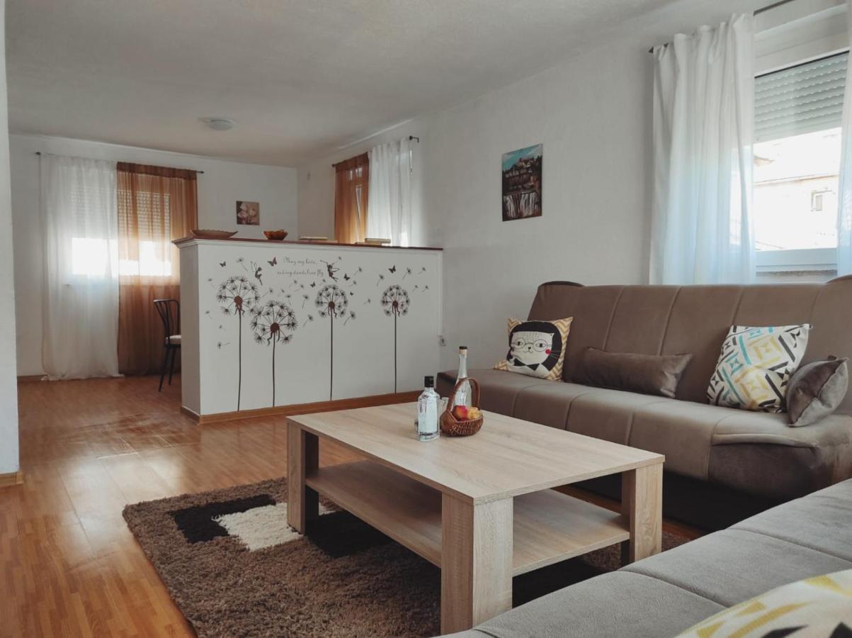 Apartman "Like At Home" Яйце Экстерьер фото